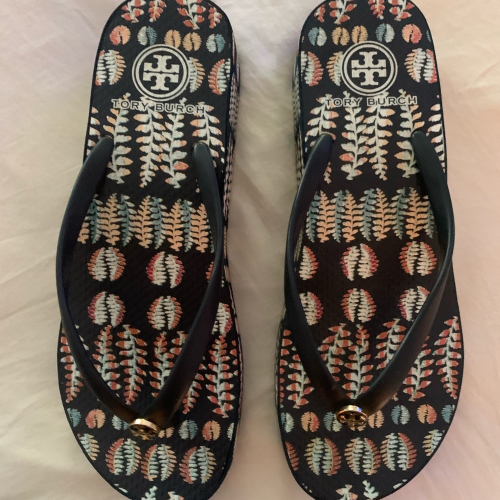 Tory Burch Navy Flip Flops Size 9